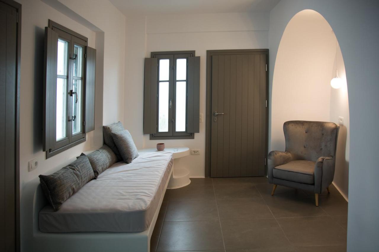 Amphitrite Santorini Aparthotel