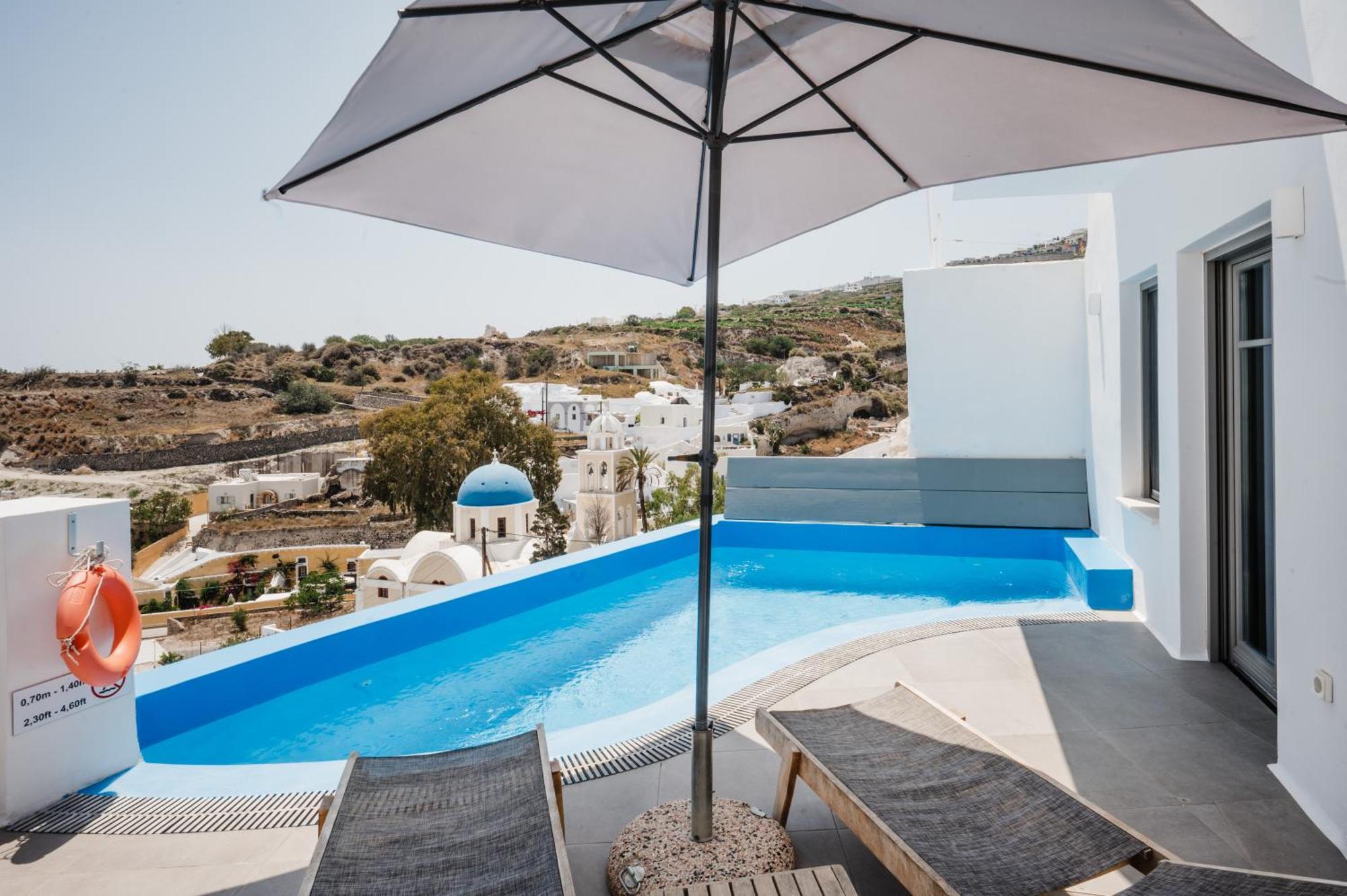 Aparthotel Amphitrite Santorini 3*