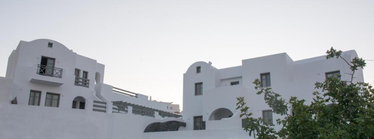 Amphitrite Santorini Aparthotel 3*