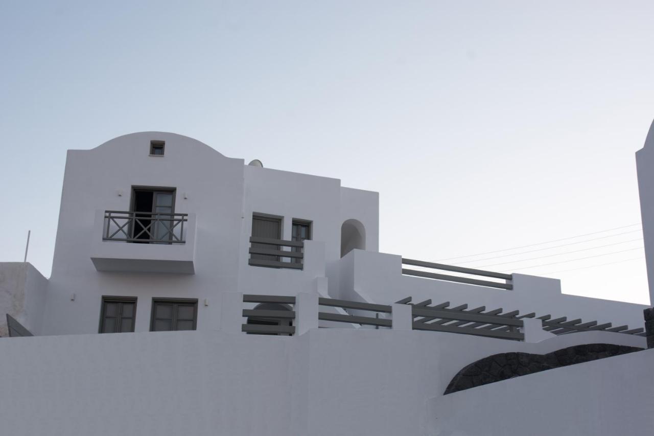 Amphitrite Santorini
