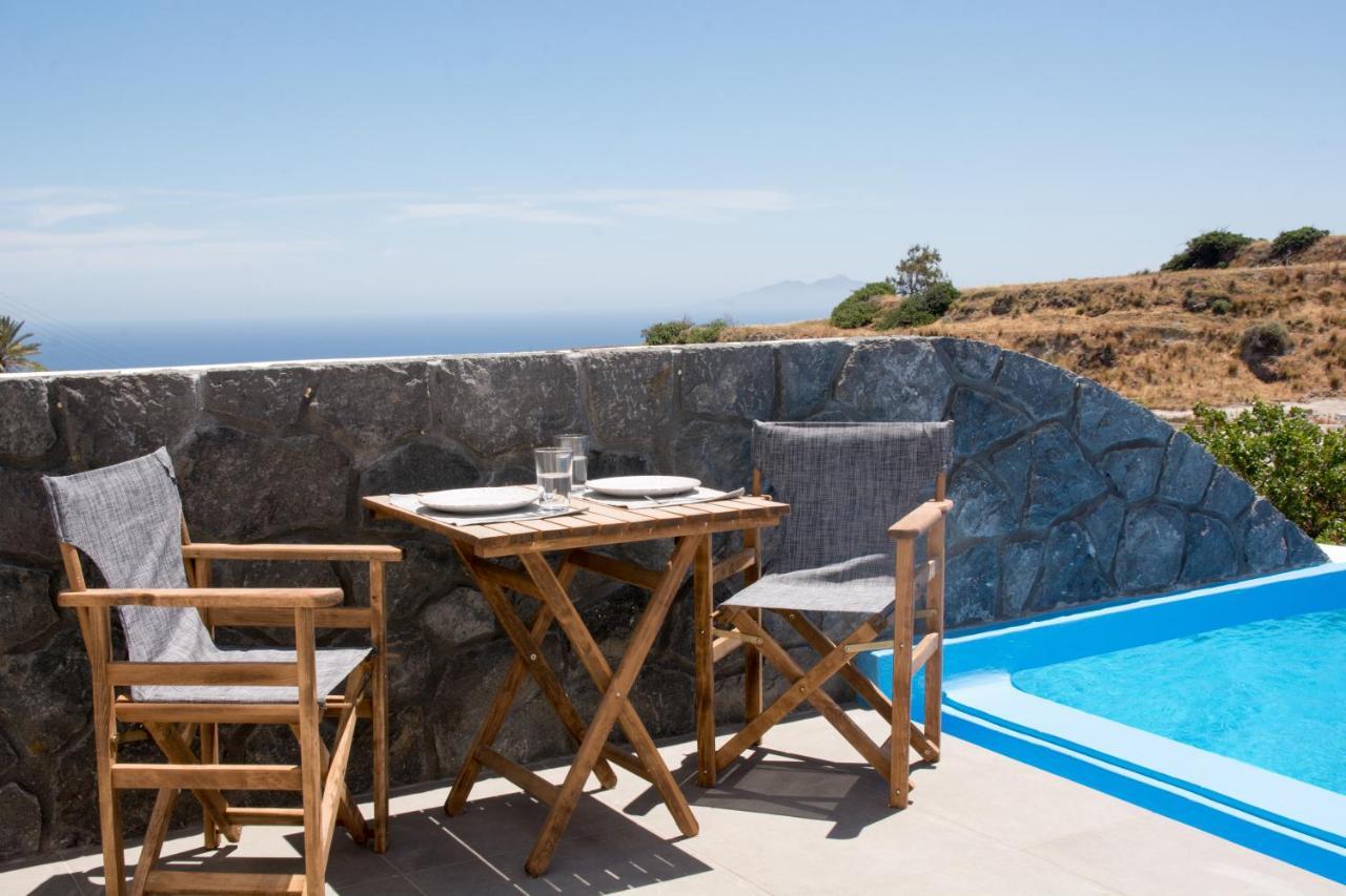 Amphitrite Santorini Aparthotel 3*