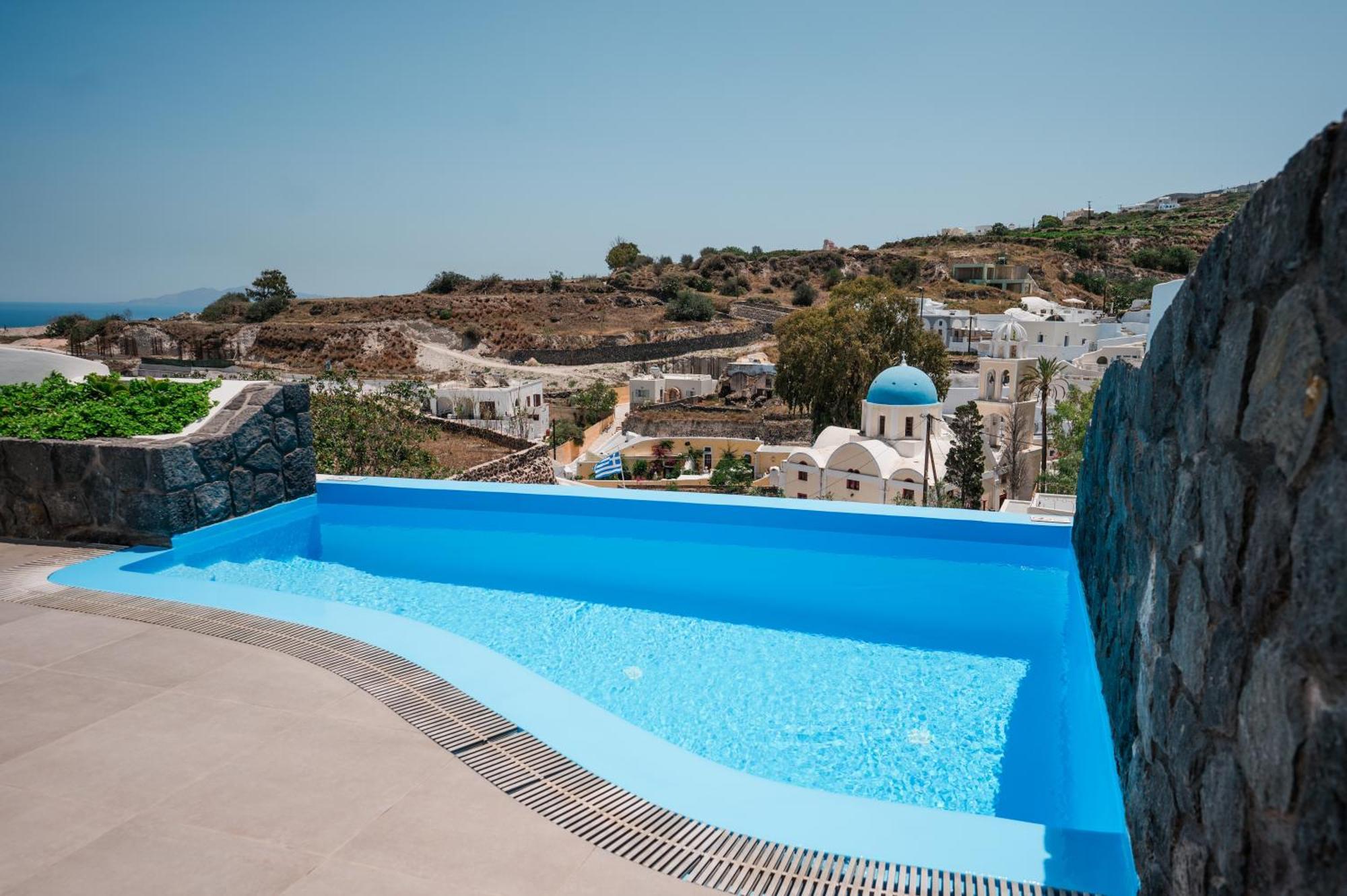 Amphitrite Santorini 公寓式飯店